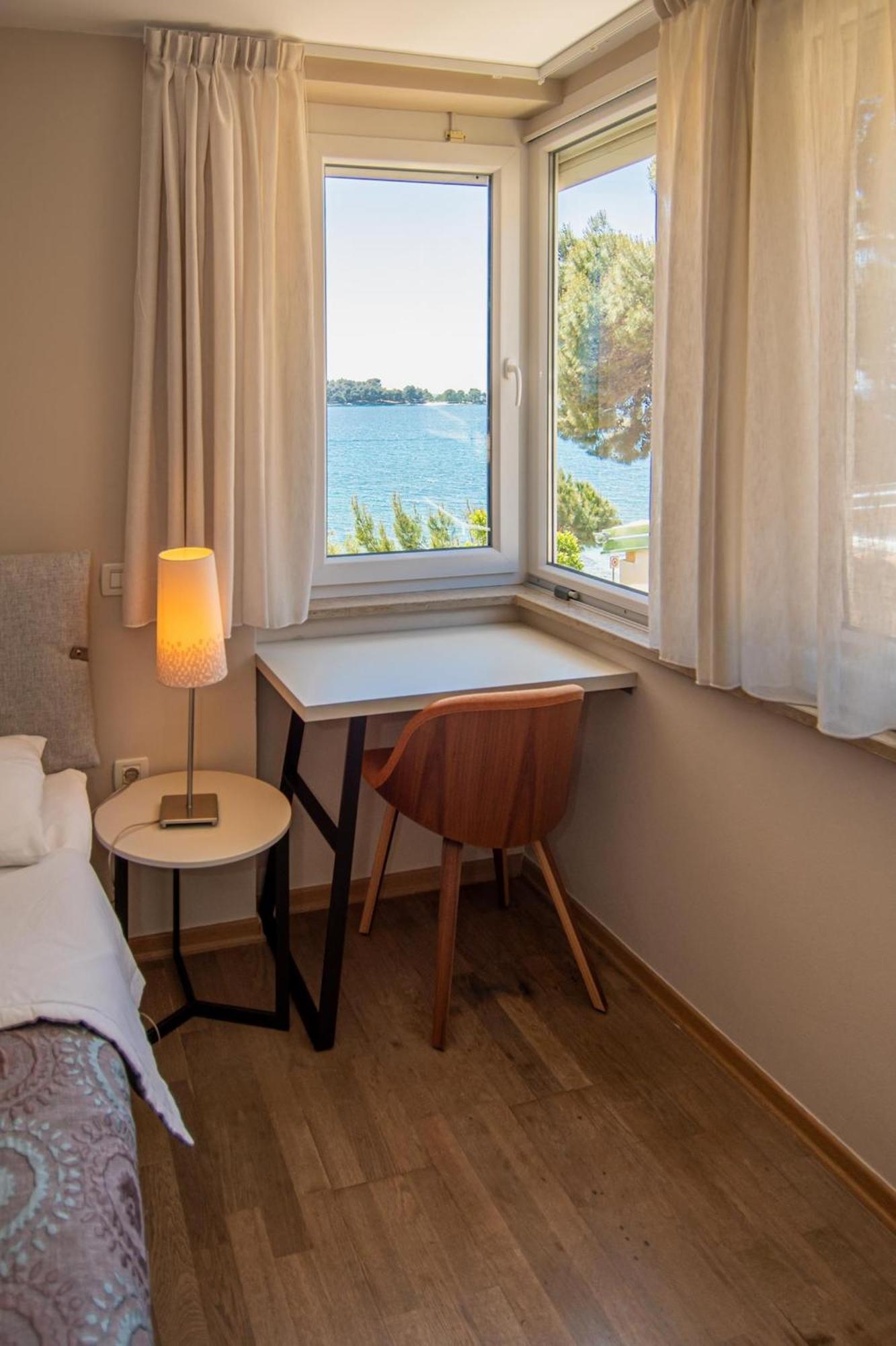Bed & Breakfast Blu Locanda Ровин Екстериор снимка