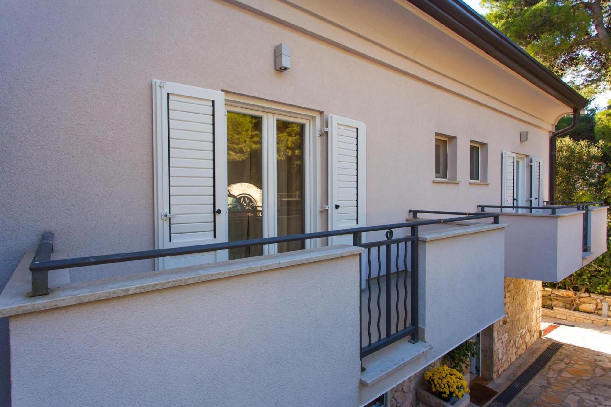 Bed & Breakfast Blu Locanda Ровин Екстериор снимка