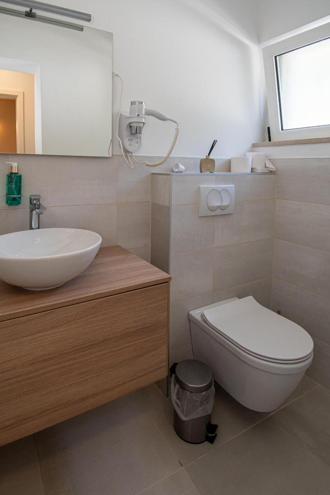 Bed & Breakfast Blu Locanda Ровин Екстериор снимка