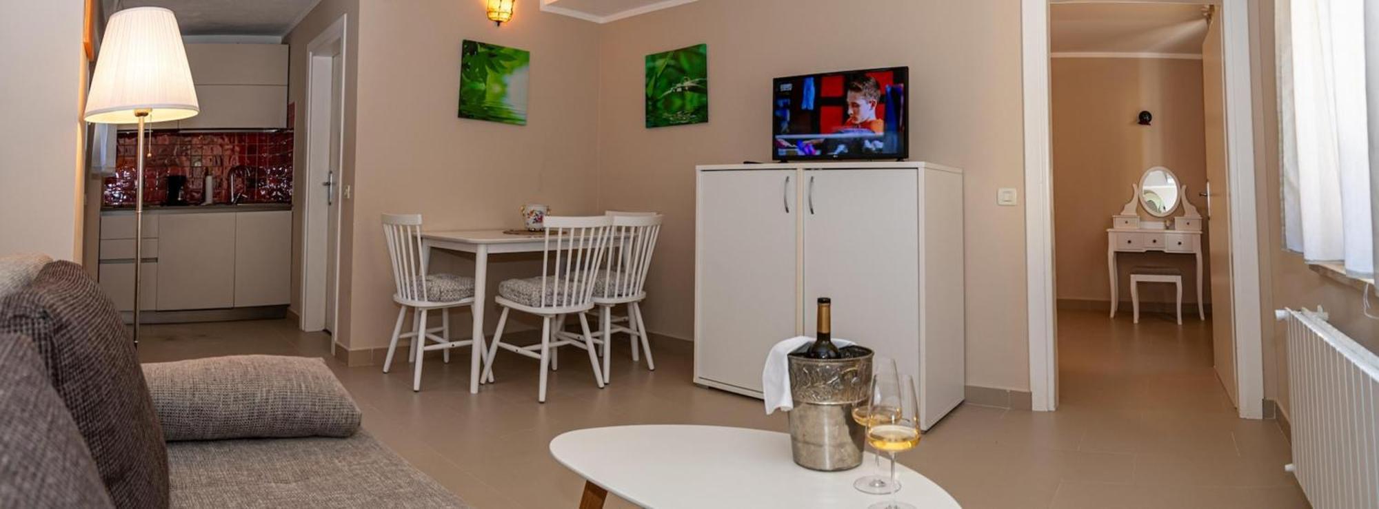 Bed & Breakfast Blu Locanda Ровин Екстериор снимка